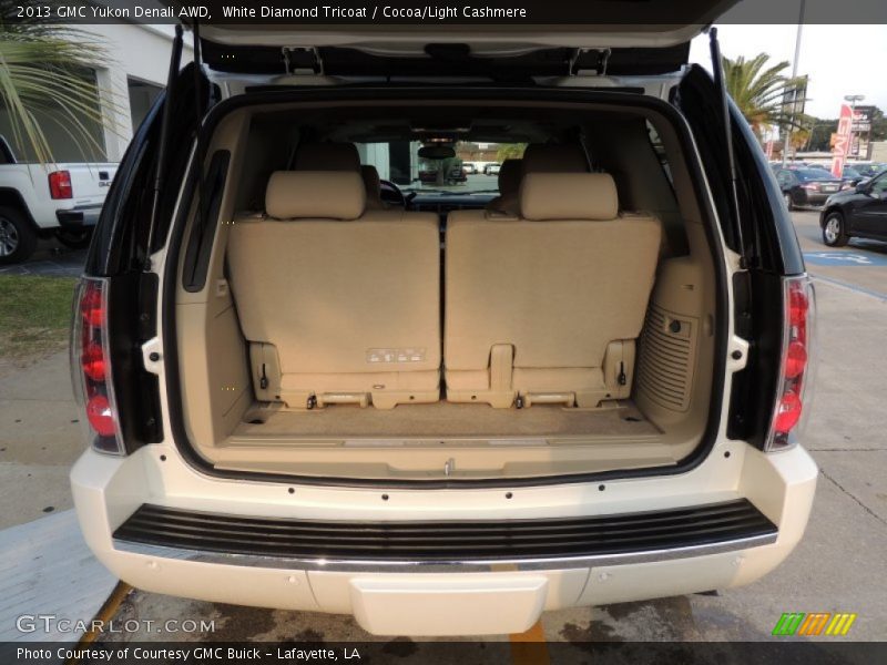 White Diamond Tricoat / Cocoa/Light Cashmere 2013 GMC Yukon Denali AWD