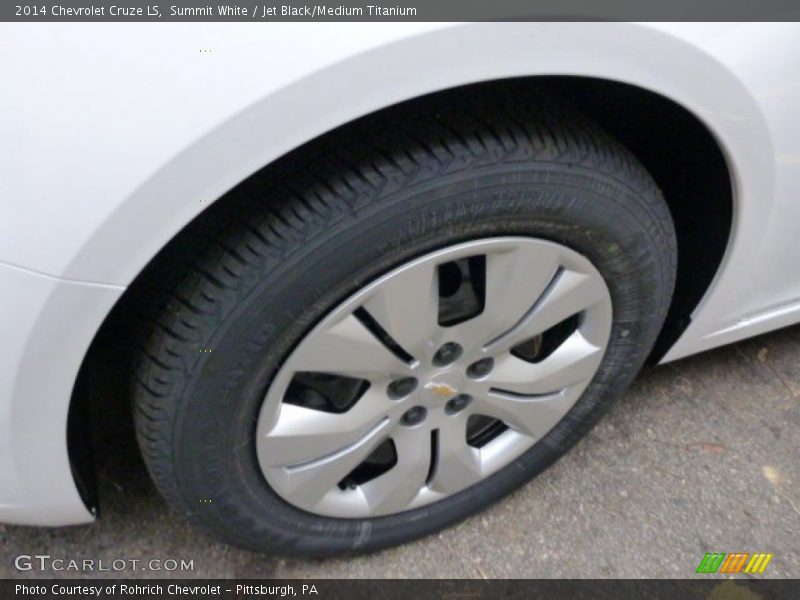 Summit White / Jet Black/Medium Titanium 2014 Chevrolet Cruze LS