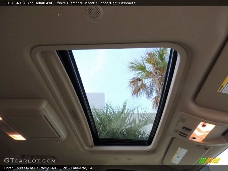 White Diamond Tricoat / Cocoa/Light Cashmere 2013 GMC Yukon Denali AWD