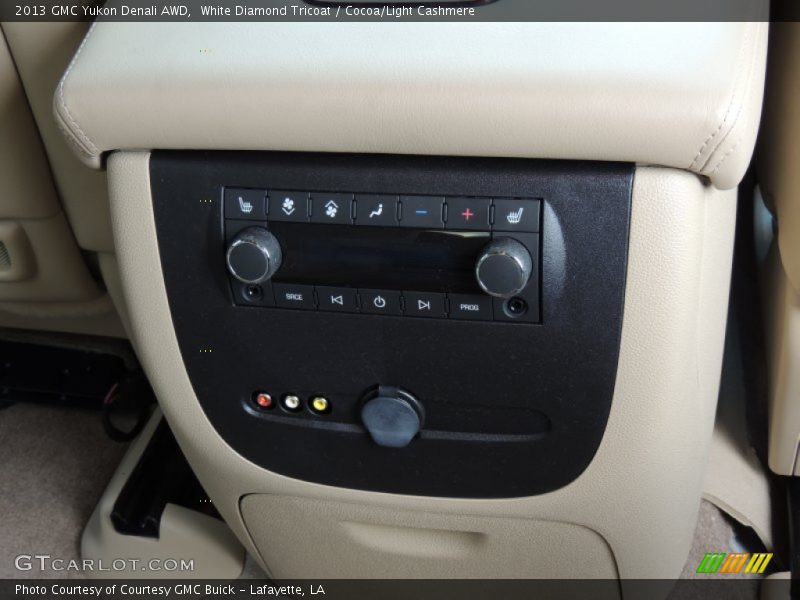 White Diamond Tricoat / Cocoa/Light Cashmere 2013 GMC Yukon Denali AWD