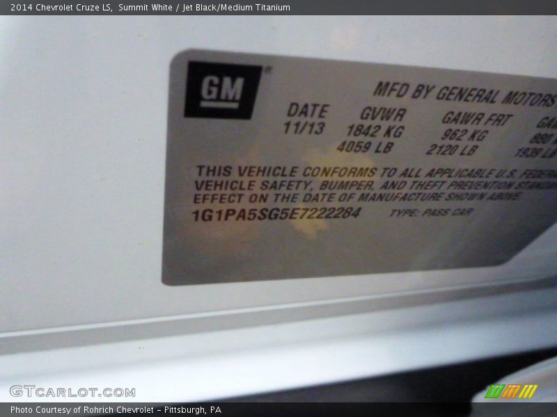 Summit White / Jet Black/Medium Titanium 2014 Chevrolet Cruze LS