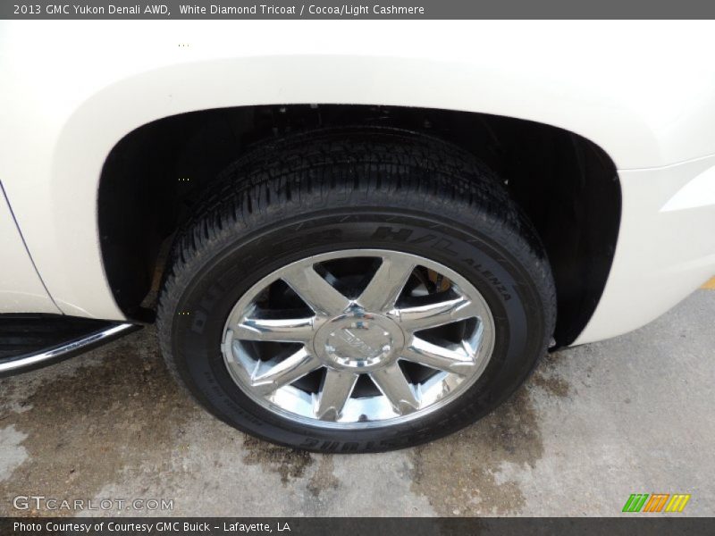 White Diamond Tricoat / Cocoa/Light Cashmere 2013 GMC Yukon Denali AWD
