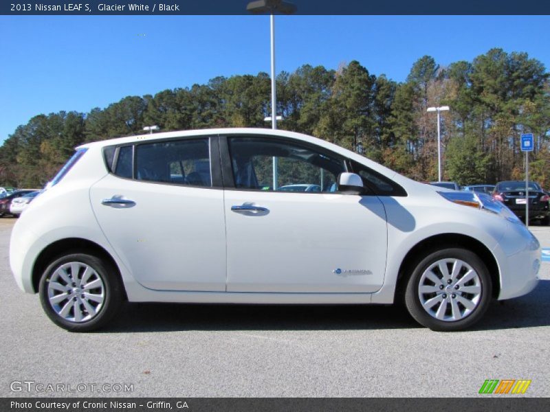 Glacier White / Black 2013 Nissan LEAF S