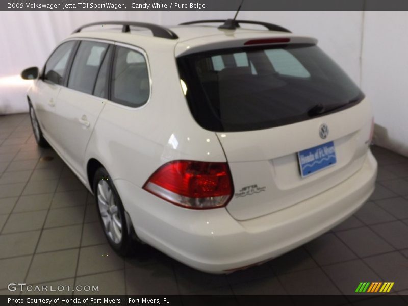Candy White / Pure Beige 2009 Volkswagen Jetta TDI SportWagen