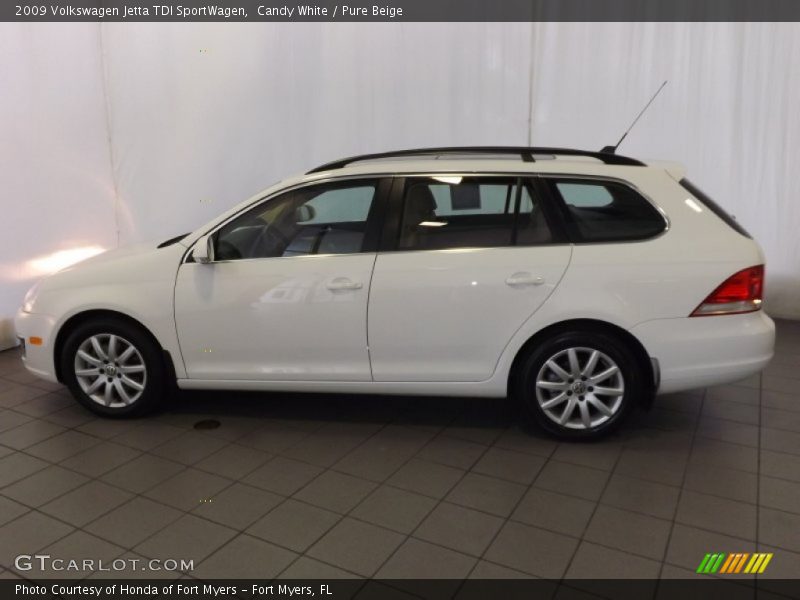 Candy White / Pure Beige 2009 Volkswagen Jetta TDI SportWagen