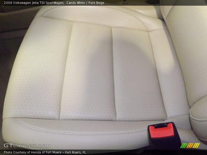 Candy White / Pure Beige 2009 Volkswagen Jetta TDI SportWagen