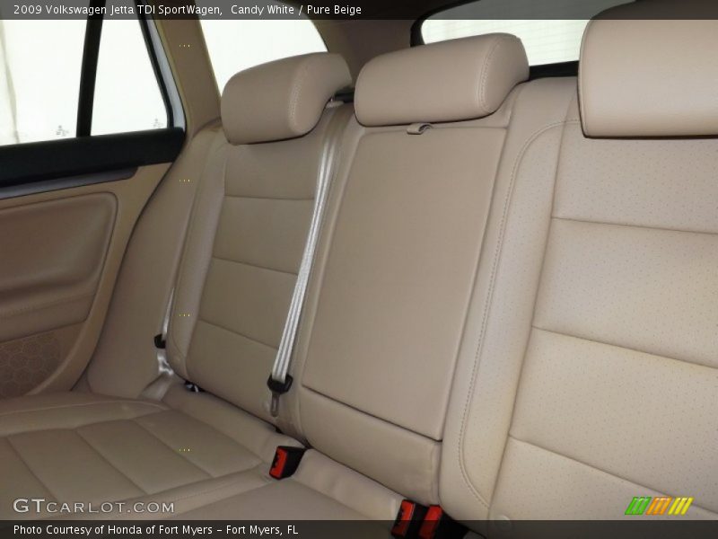 Candy White / Pure Beige 2009 Volkswagen Jetta TDI SportWagen
