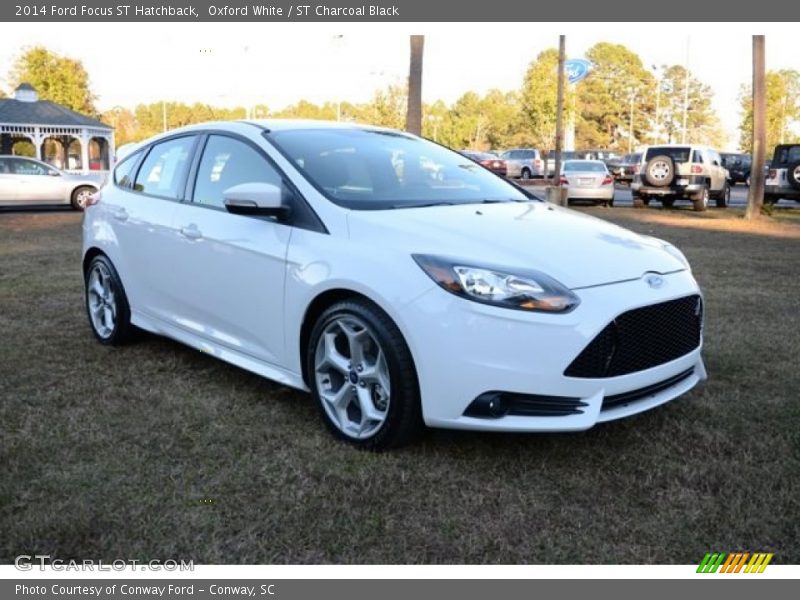 Oxford White / ST Charcoal Black 2014 Ford Focus ST Hatchback