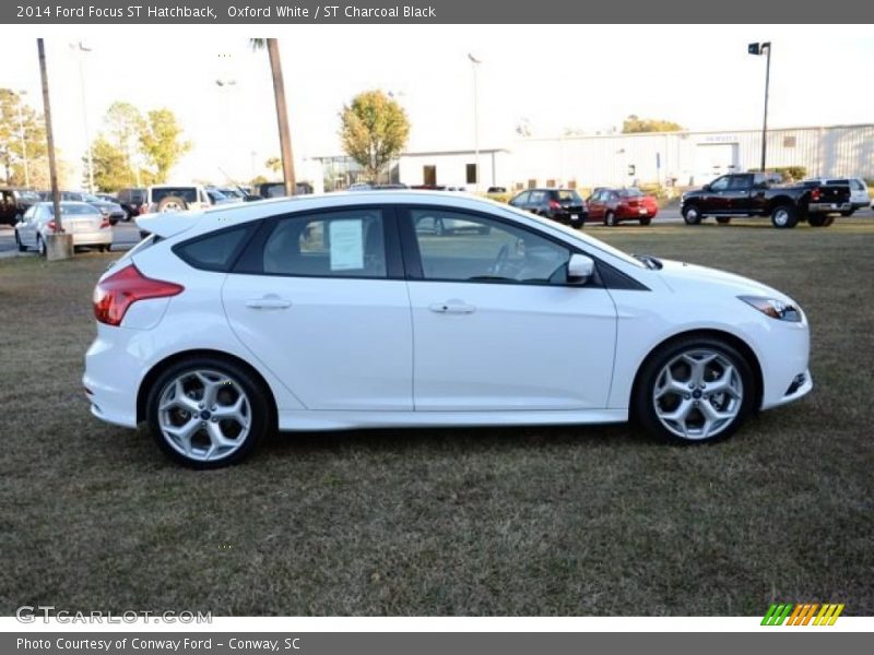 Oxford White / ST Charcoal Black 2014 Ford Focus ST Hatchback