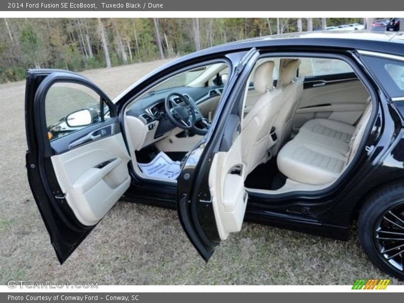 Tuxedo Black / Dune 2014 Ford Fusion SE EcoBoost