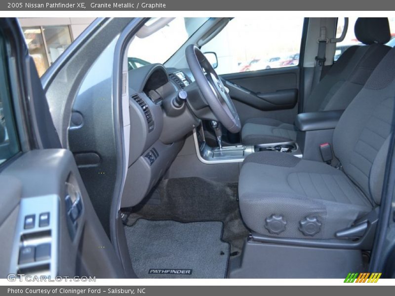 Granite Metallic / Graphite 2005 Nissan Pathfinder XE
