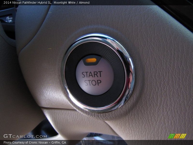 Controls of 2014 Pathfinder Hybrid SL