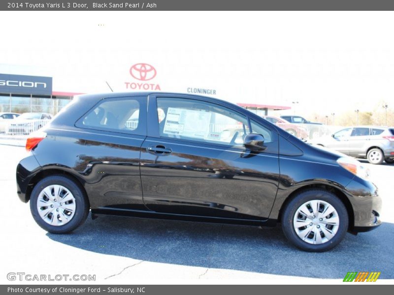 Black Sand Pearl / Ash 2014 Toyota Yaris L 3 Door