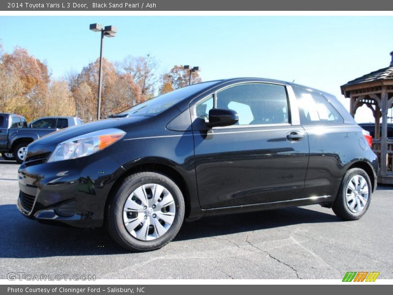  2014 Yaris L 3 Door Black Sand Pearl