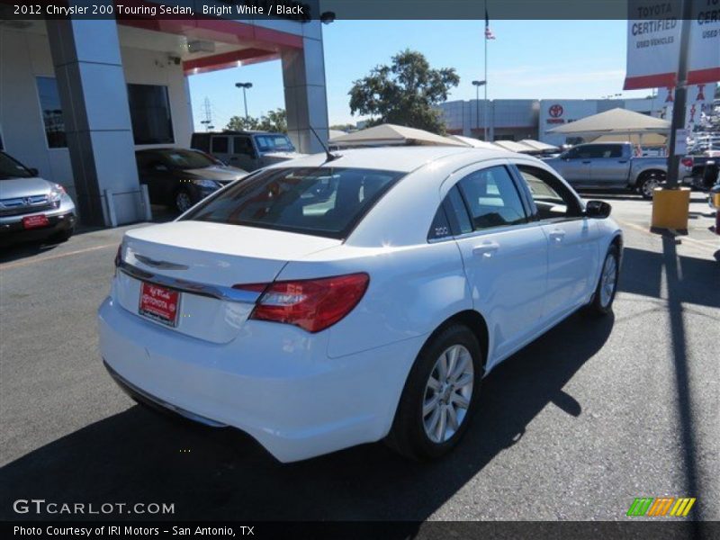 Bright White / Black 2012 Chrysler 200 Touring Sedan