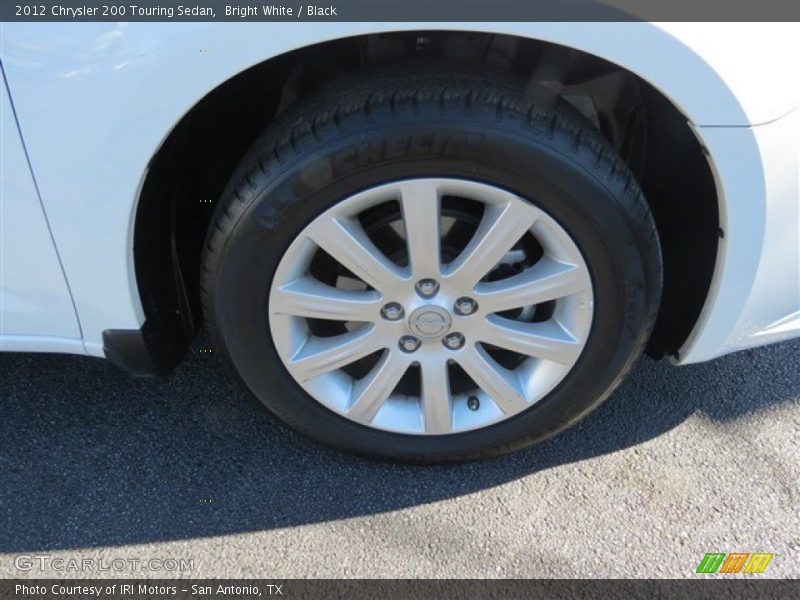 Bright White / Black 2012 Chrysler 200 Touring Sedan