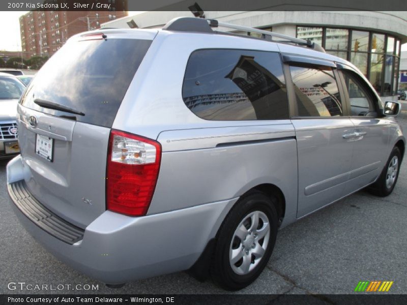 Silver / Gray 2007 Kia Sedona LX