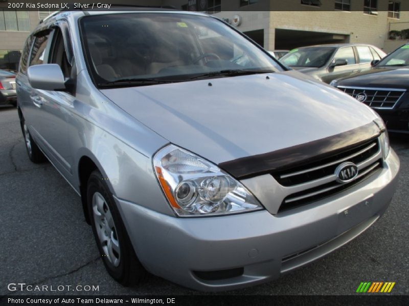 Silver / Gray 2007 Kia Sedona LX