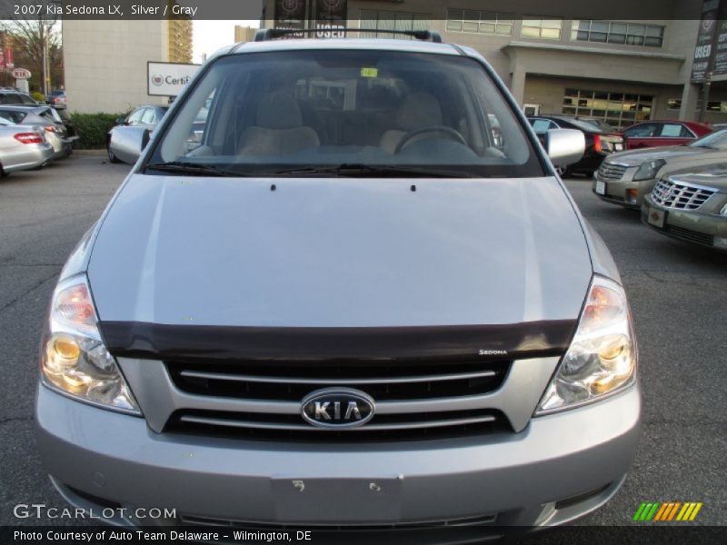 Silver / Gray 2007 Kia Sedona LX