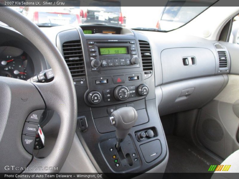 Silver / Gray 2007 Kia Sedona LX