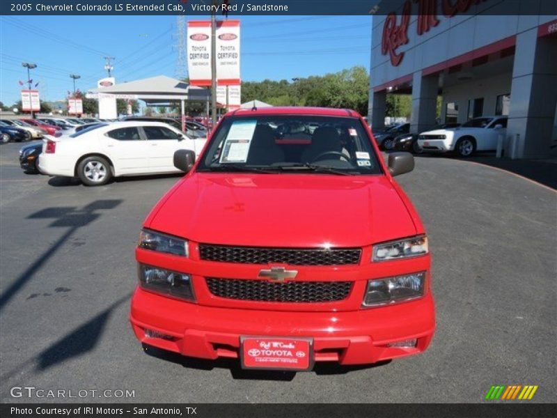 Victory Red / Sandstone 2005 Chevrolet Colorado LS Extended Cab