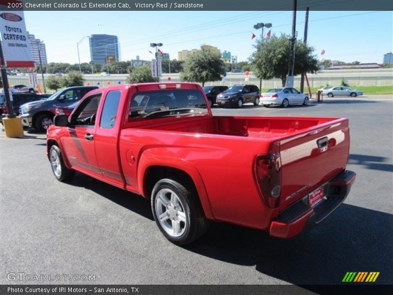 Victory Red / Sandstone 2005 Chevrolet Colorado LS Extended Cab