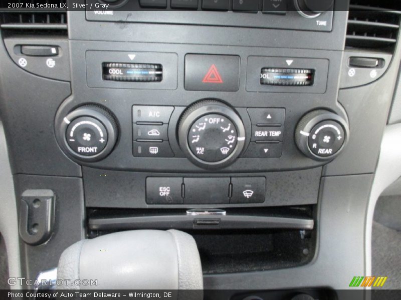 Silver / Gray 2007 Kia Sedona LX
