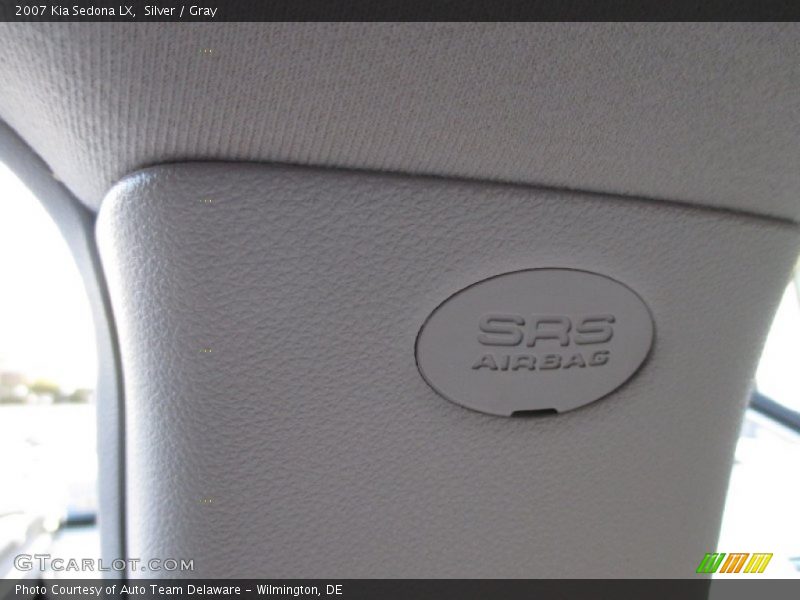 Silver / Gray 2007 Kia Sedona LX