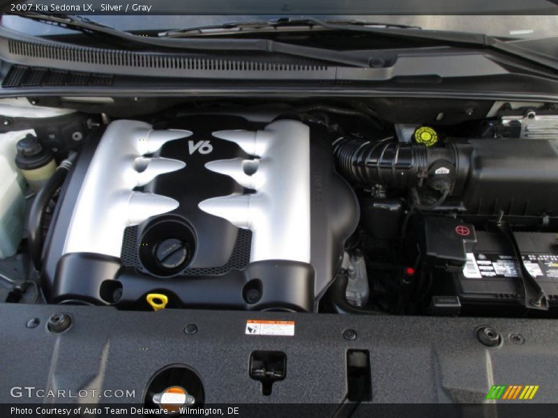 Silver / Gray 2007 Kia Sedona LX