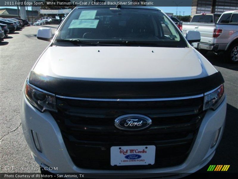 White Platinum Tri-Coat / Charcoal Black/Silver Smoke Metallic 2011 Ford Edge Sport