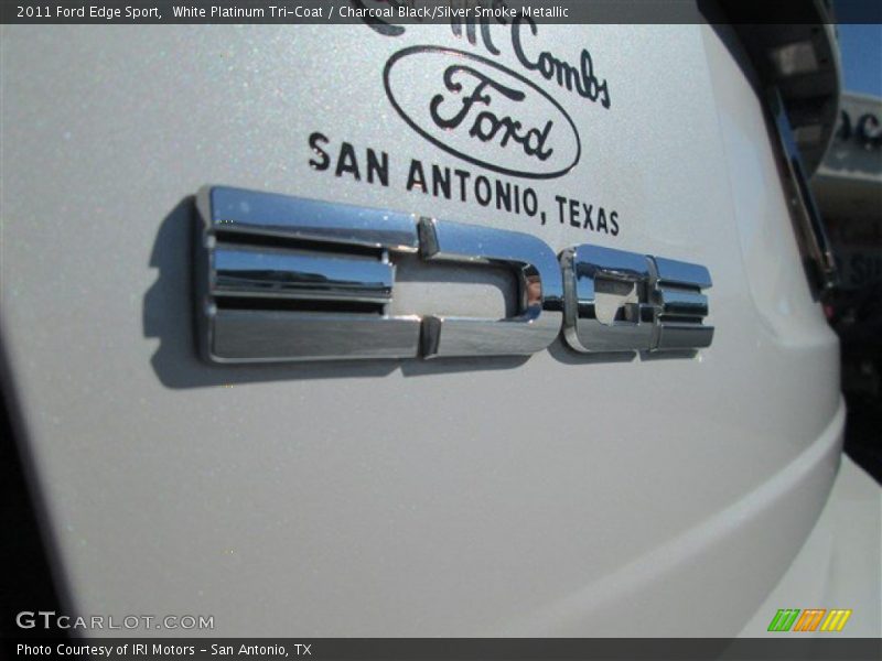 White Platinum Tri-Coat / Charcoal Black/Silver Smoke Metallic 2011 Ford Edge Sport