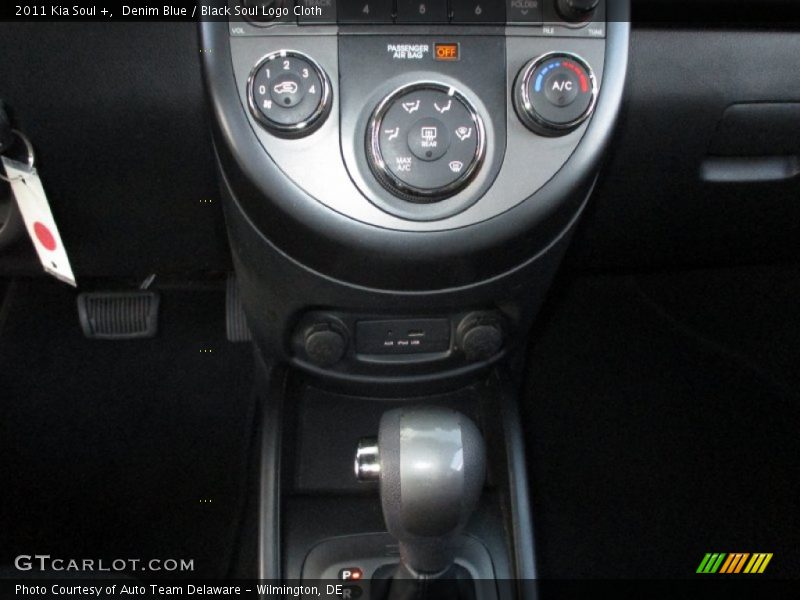 Denim Blue / Black Soul Logo Cloth 2011 Kia Soul +