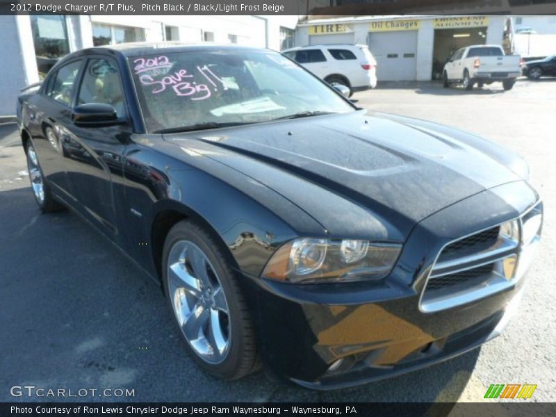 Pitch Black / Black/Light Frost Beige 2012 Dodge Charger R/T Plus