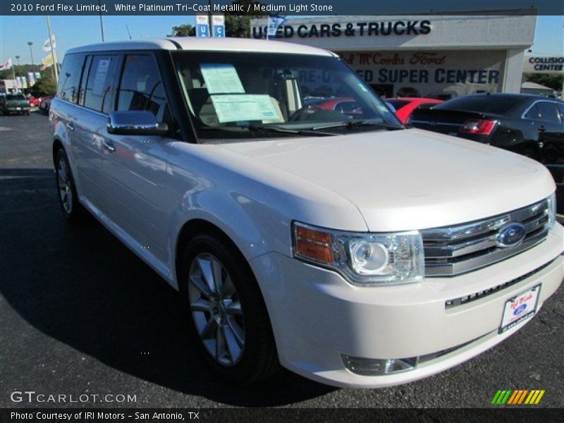 White Platinum Tri-Coat Metallic / Medium Light Stone 2010 Ford Flex Limited