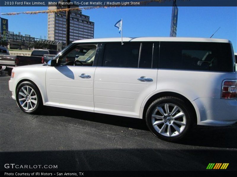 White Platinum Tri-Coat Metallic / Medium Light Stone 2010 Ford Flex Limited