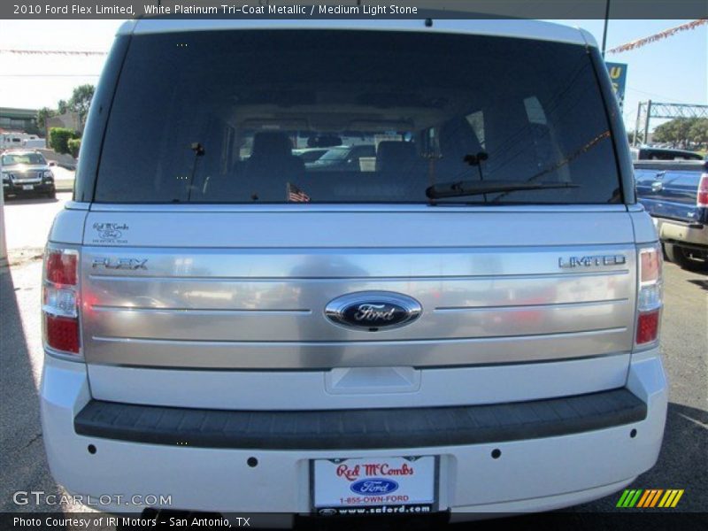 White Platinum Tri-Coat Metallic / Medium Light Stone 2010 Ford Flex Limited