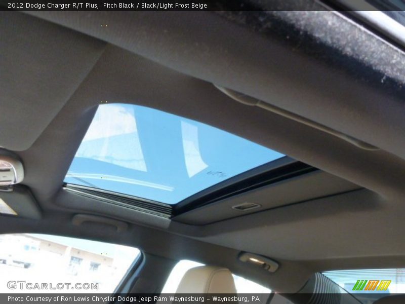 Pitch Black / Black/Light Frost Beige 2012 Dodge Charger R/T Plus