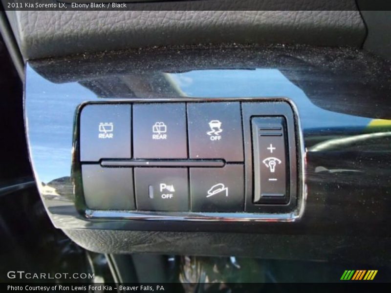 Ebony Black / Black 2011 Kia Sorento LX