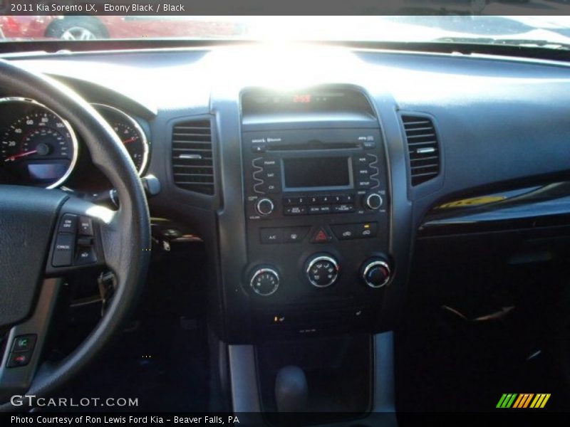 Ebony Black / Black 2011 Kia Sorento LX