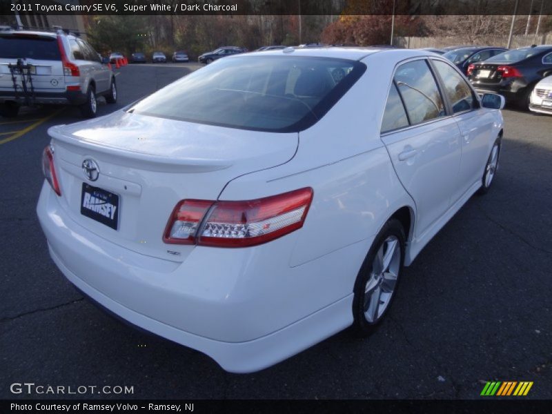 Super White / Dark Charcoal 2011 Toyota Camry SE V6