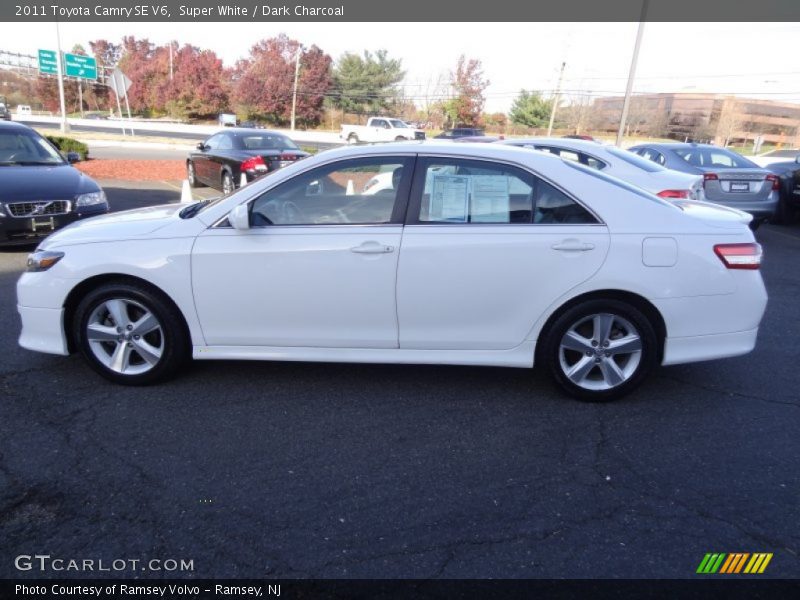 Super White / Dark Charcoal 2011 Toyota Camry SE V6
