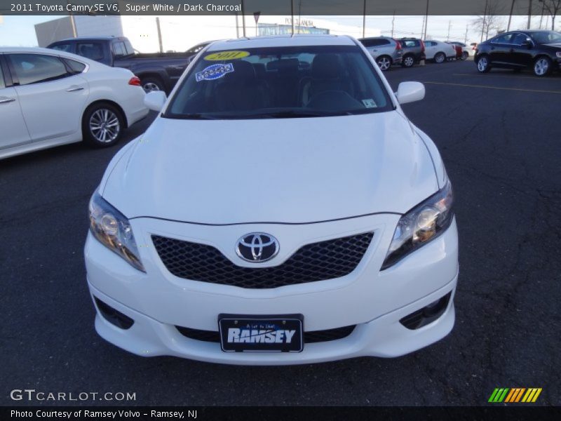 Super White / Dark Charcoal 2011 Toyota Camry SE V6