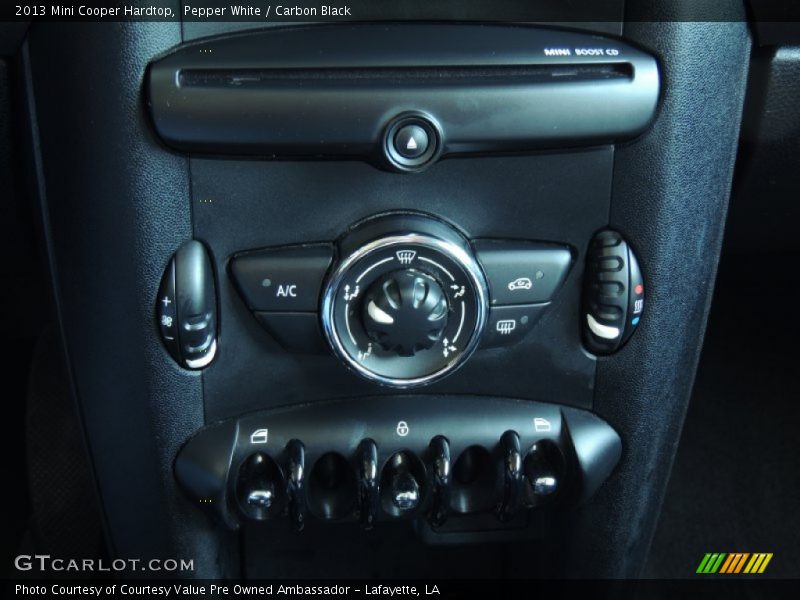 Pepper White / Carbon Black 2013 Mini Cooper Hardtop
