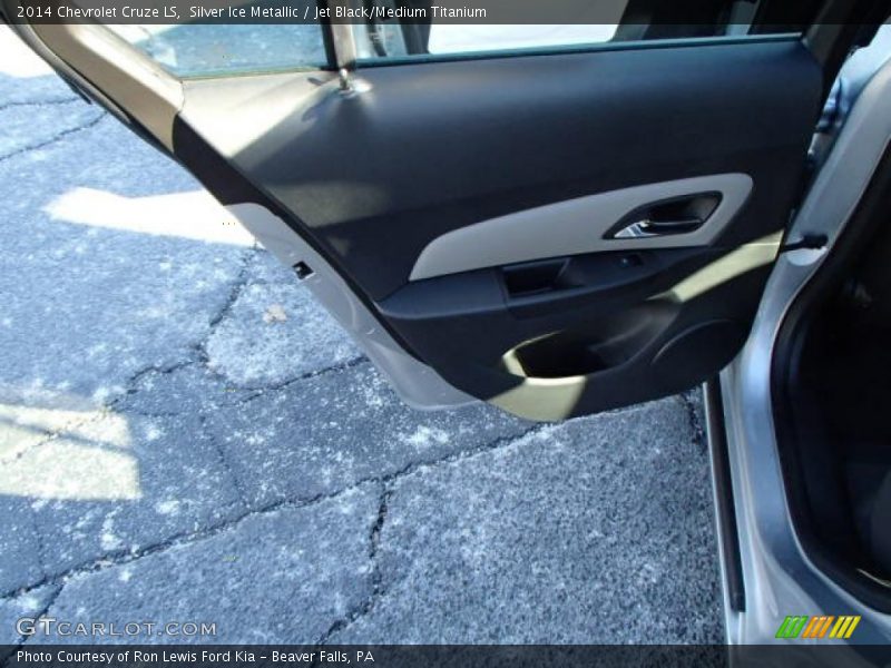 Silver Ice Metallic / Jet Black/Medium Titanium 2014 Chevrolet Cruze LS