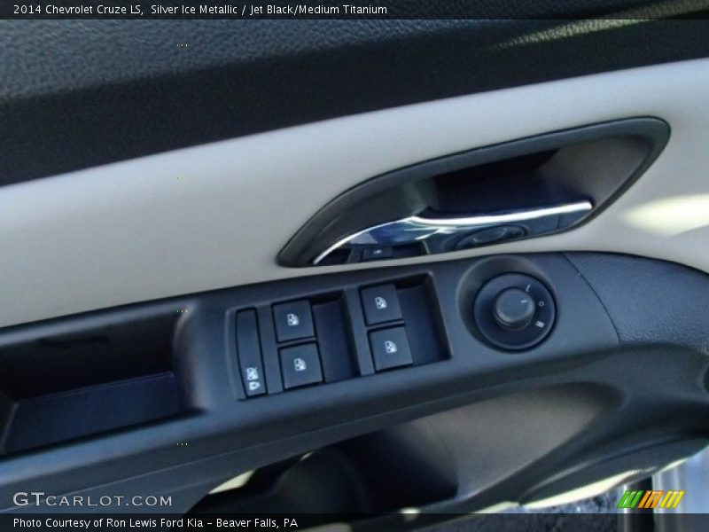 Silver Ice Metallic / Jet Black/Medium Titanium 2014 Chevrolet Cruze LS