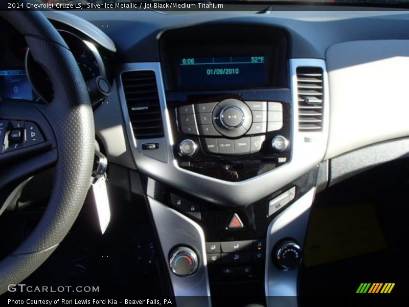 Silver Ice Metallic / Jet Black/Medium Titanium 2014 Chevrolet Cruze LS