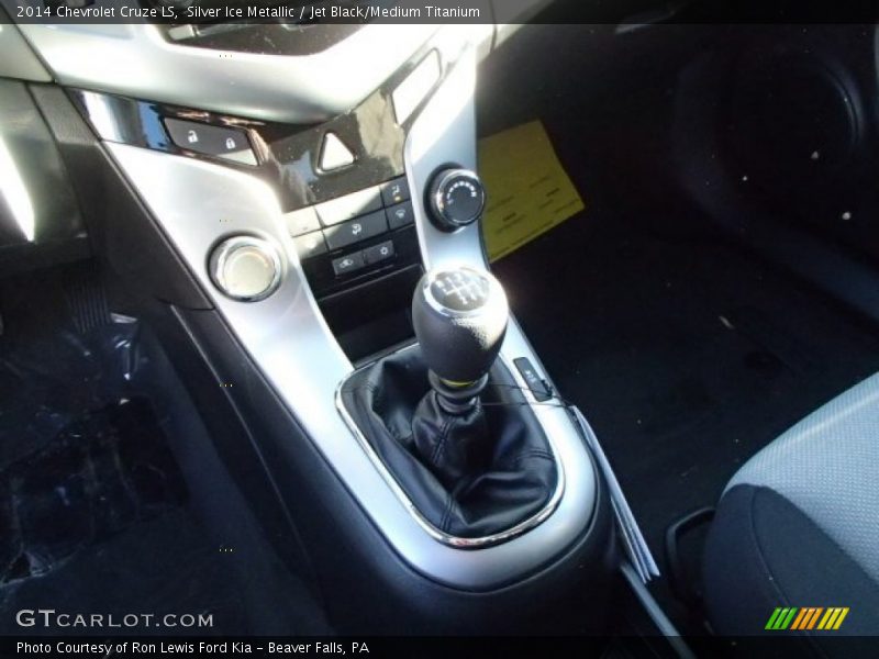 Silver Ice Metallic / Jet Black/Medium Titanium 2014 Chevrolet Cruze LS