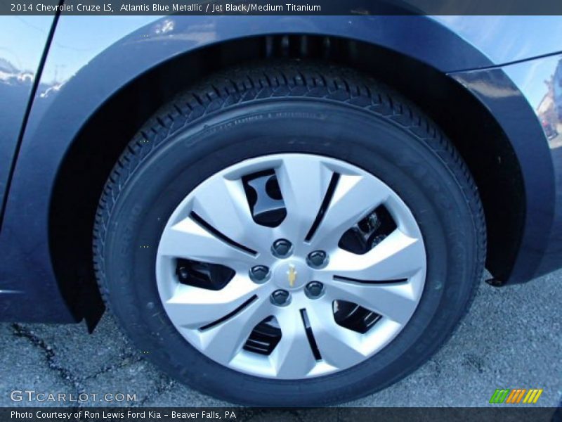 Atlantis Blue Metallic / Jet Black/Medium Titanium 2014 Chevrolet Cruze LS