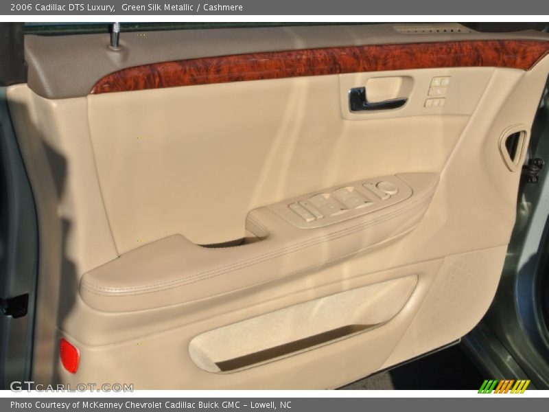 Green Silk Metallic / Cashmere 2006 Cadillac DTS Luxury