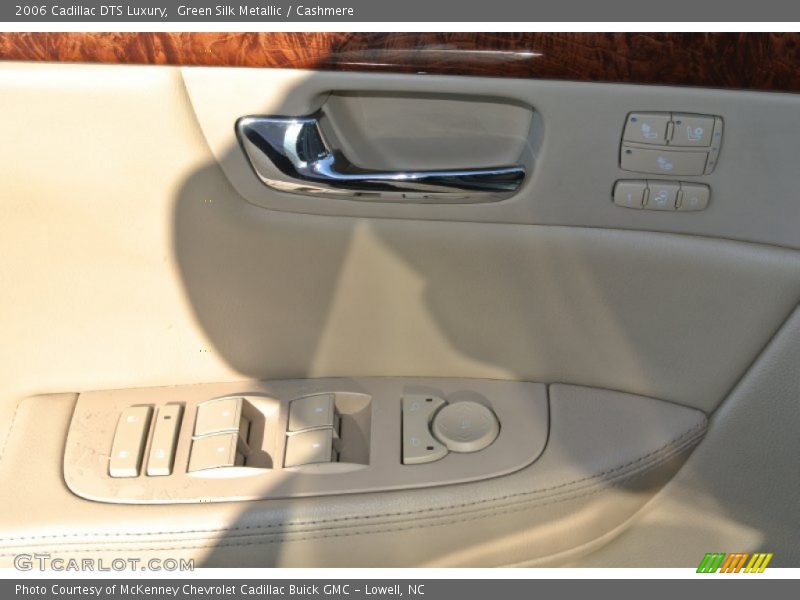 Green Silk Metallic / Cashmere 2006 Cadillac DTS Luxury